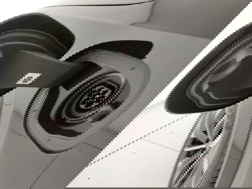 Volvo XC90 nuova a Modena (10)
