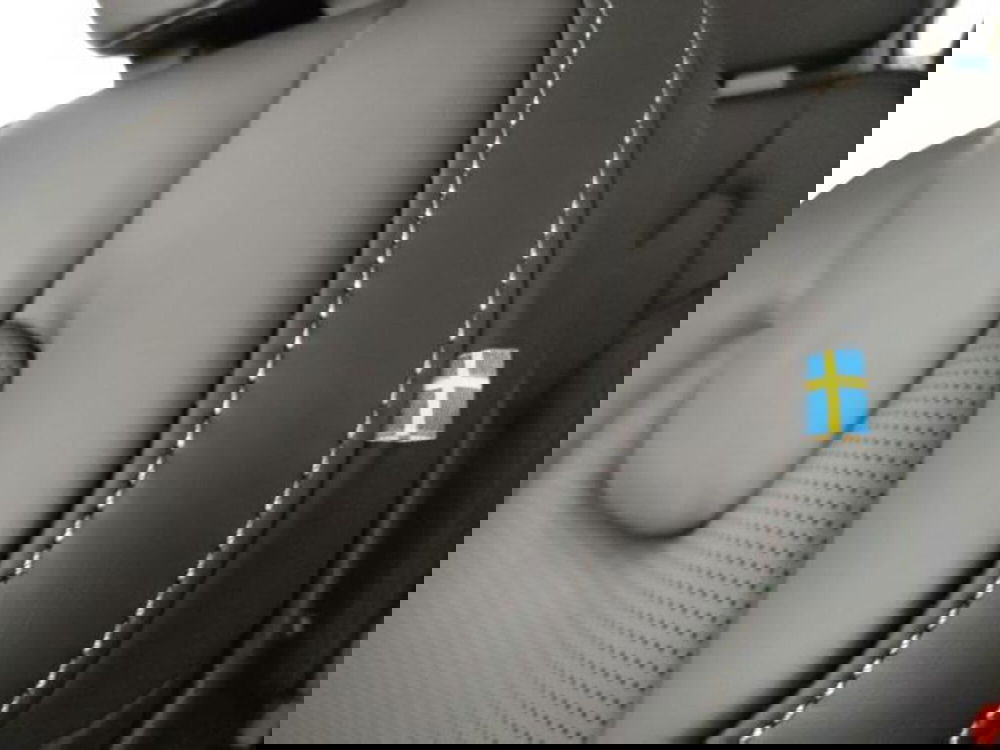 Volvo XC90 nuova a Modena (17)