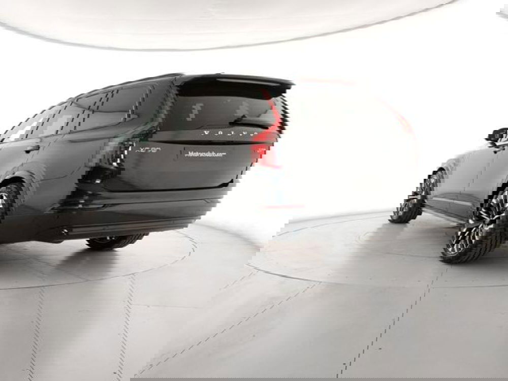 Volvo XC90 nuova a Modena (3)