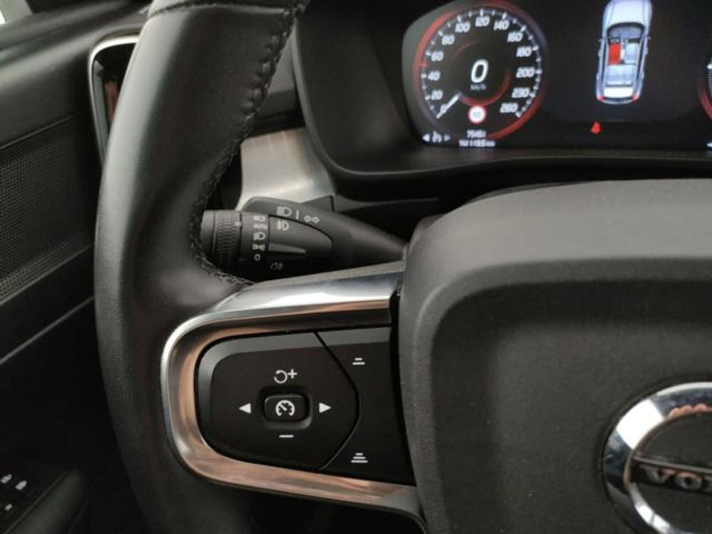 Volvo XC40 usata a Modena (18)