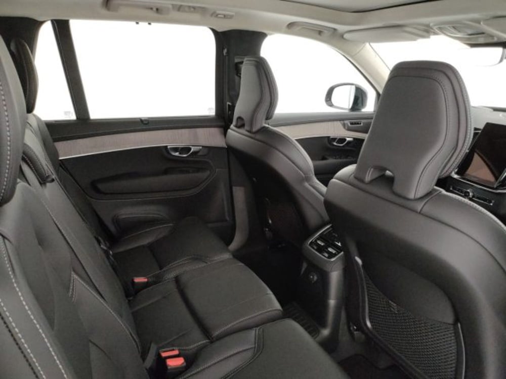 Volvo XC90 nuova a Modena (11)
