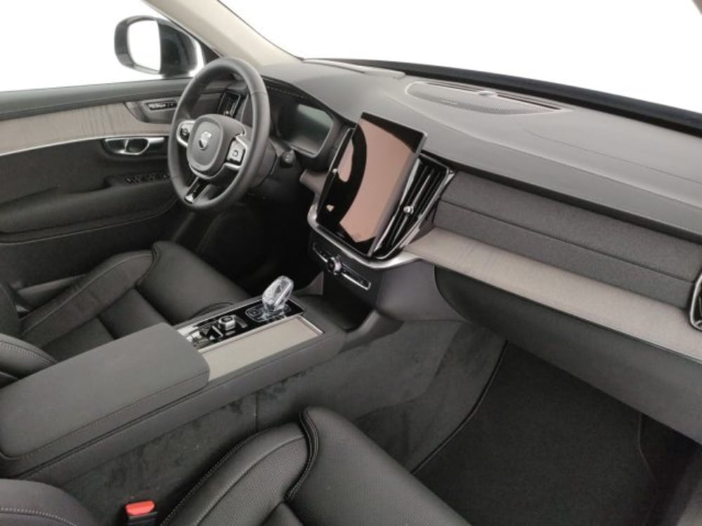 Volvo XC90 nuova a Modena (12)