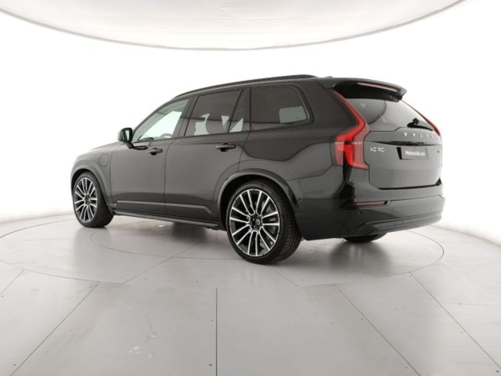 Volvo XC90 nuova a Modena (3)