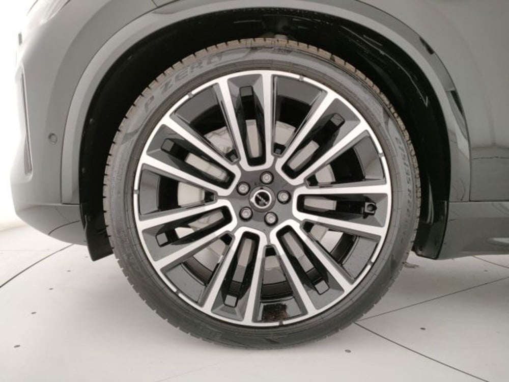 Volvo XC90 nuova a Modena (8)