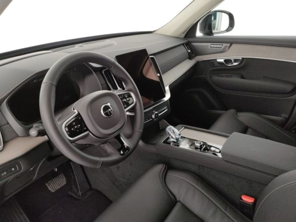 Volvo XC90 nuova a Modena (9)