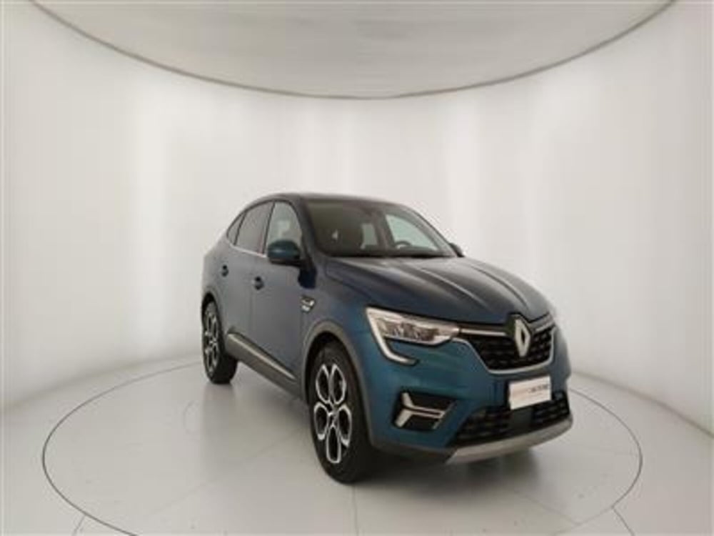 Renault Arkana usata a Bari (11)