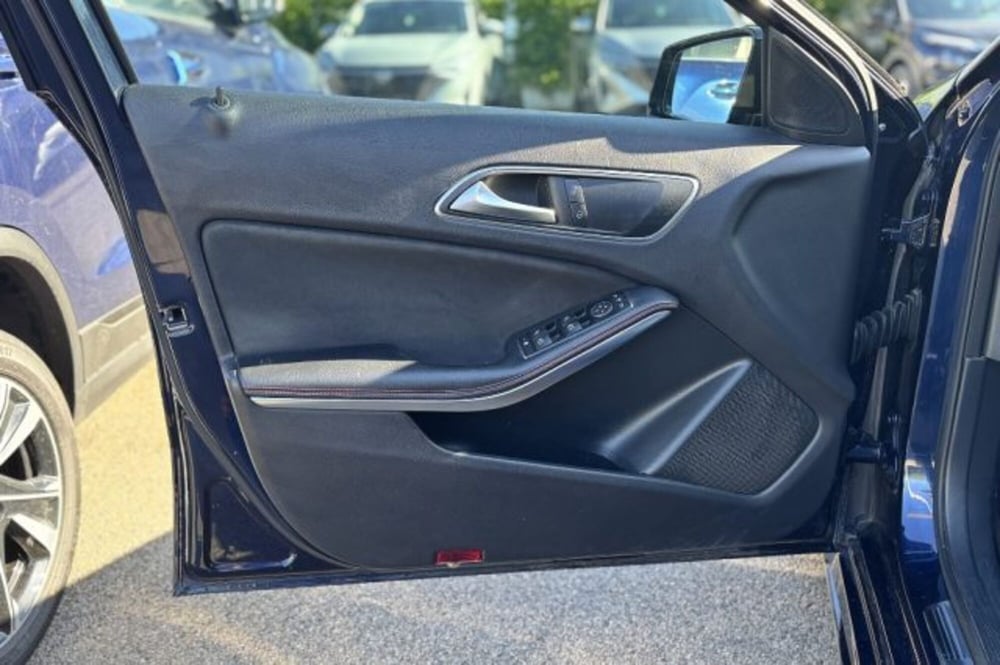 Mercedes-Benz Classe A usata a Latina (12)