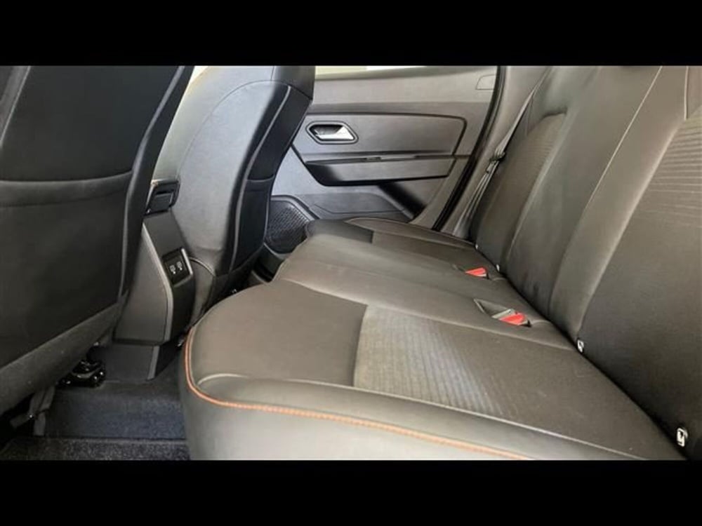 Dacia Duster usata a Firenze (13)