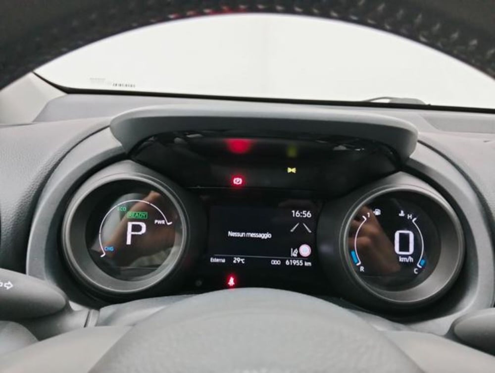 Toyota Yaris Cross usata a Como (12)