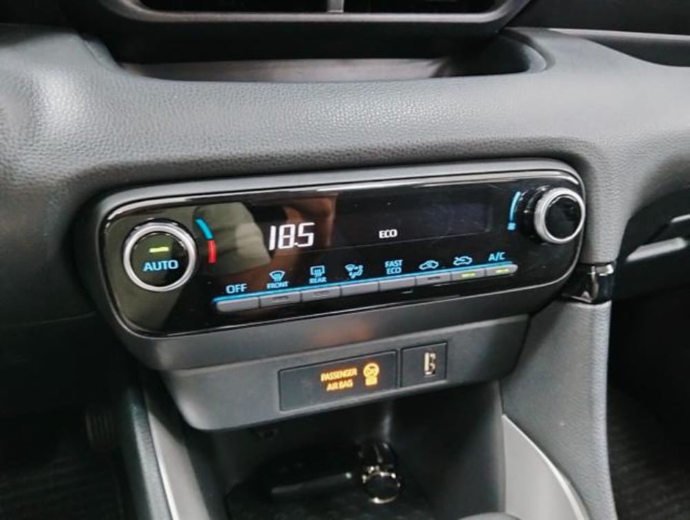 Toyota Yaris Cross usata a Como (16)
