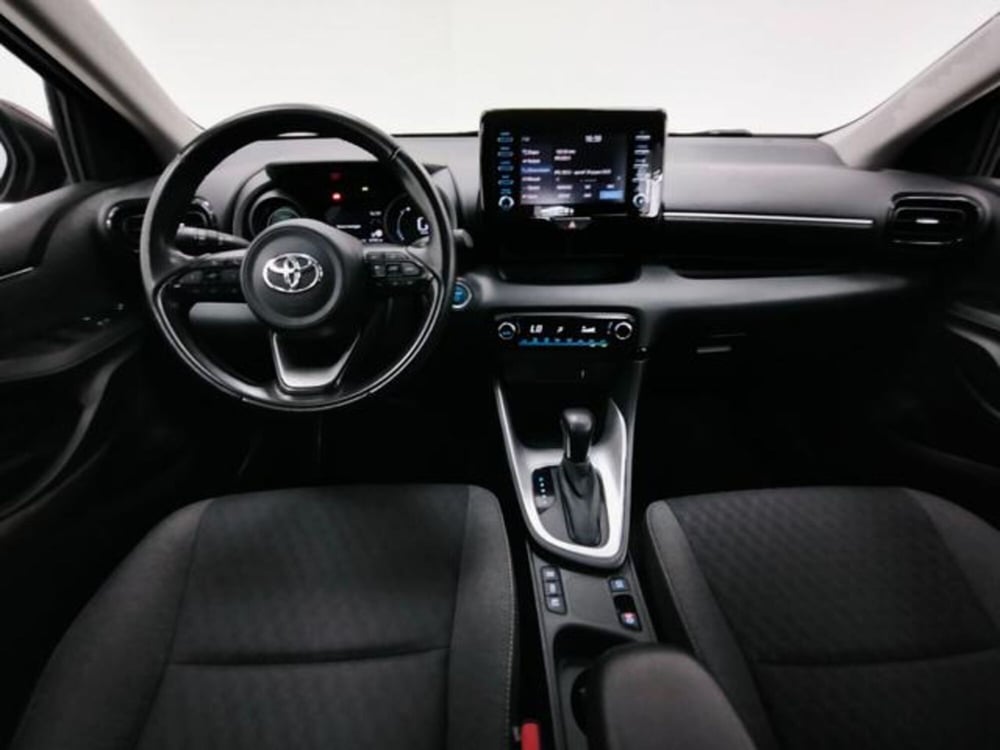 Toyota Yaris Cross usata a Como (4)