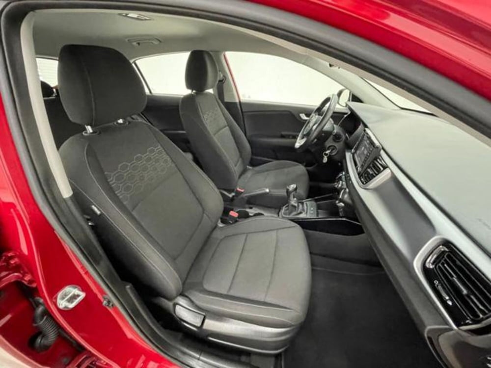 Kia Rio usata a Como (3)