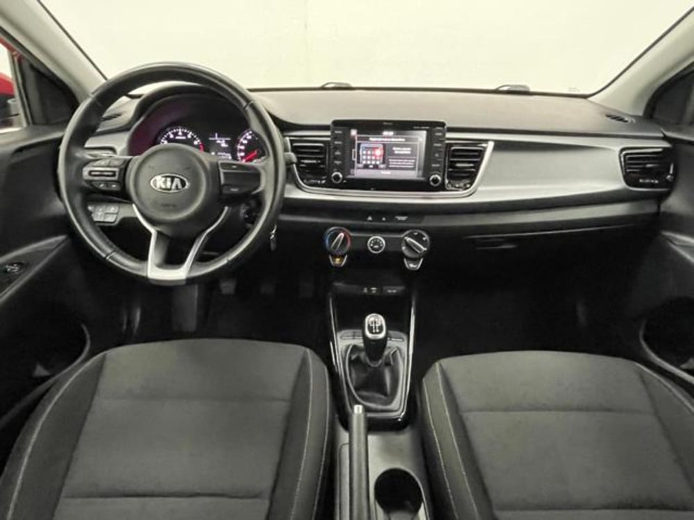 Kia Rio usata a Como (4)