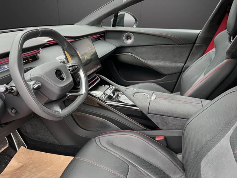 Lotus Eletre nuova a Milano (10)