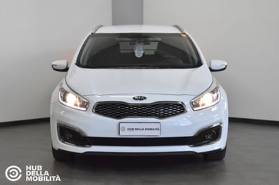 Kia cee&#039;d Sport Wagon 1.6 CRDi 136 CV DCT SW EcoDynamics Business Class del 2017 usata a Foligno