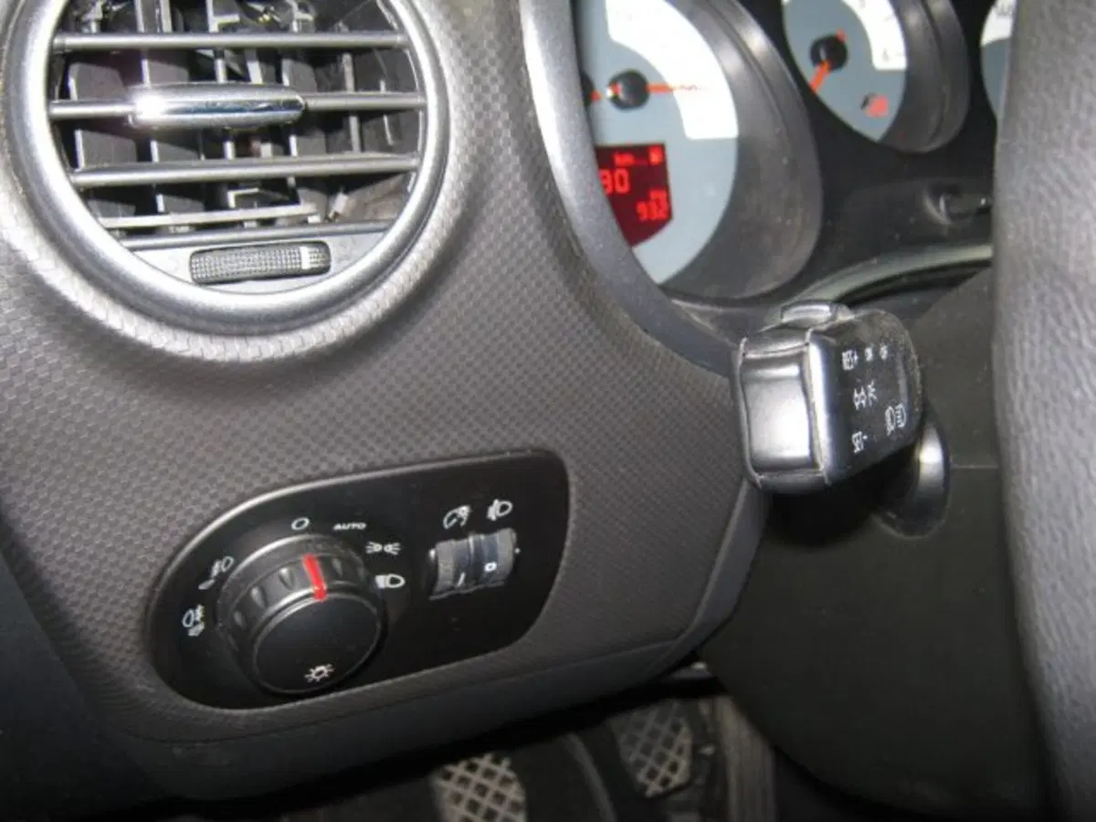 SEAT Leon usata a Fermo (13)