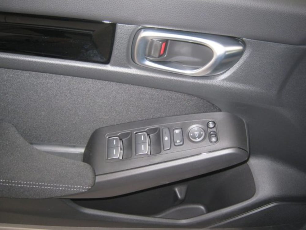 Honda Civic nuova a Fermo (10)