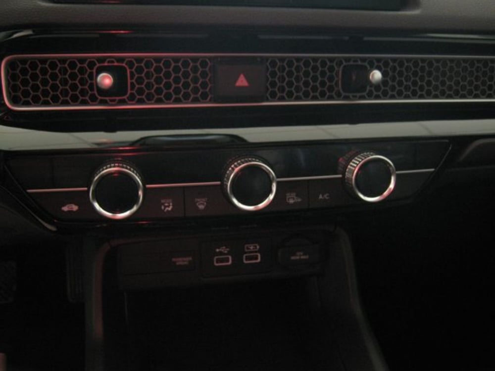Honda Civic nuova a Fermo (12)