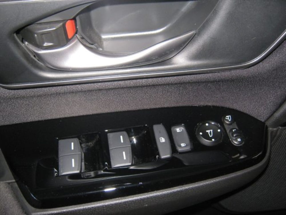 Honda CR-V usata a Fermo (13)