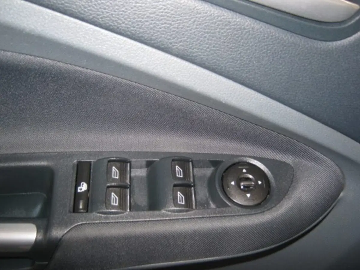 Ford C-Max usata a Fermo (18)