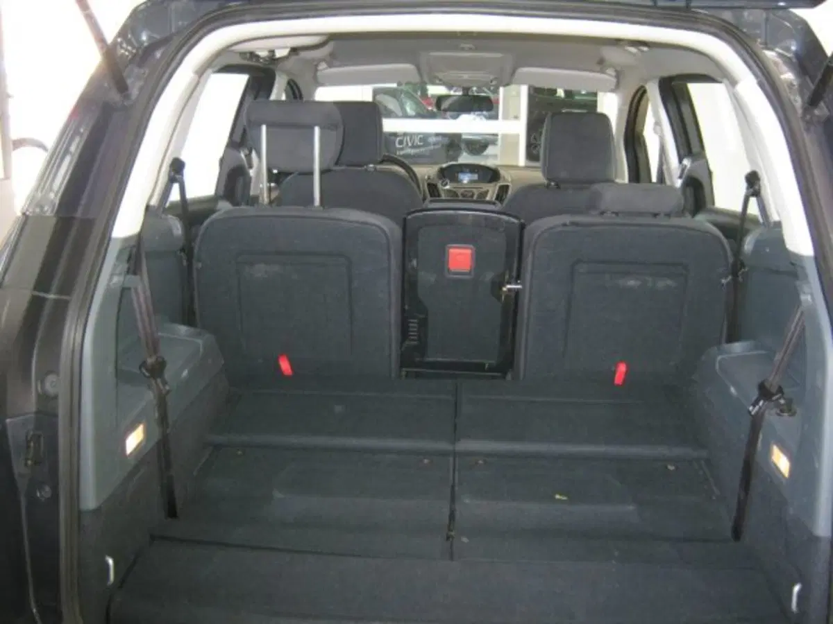 Ford C-Max usata a Fermo (9)