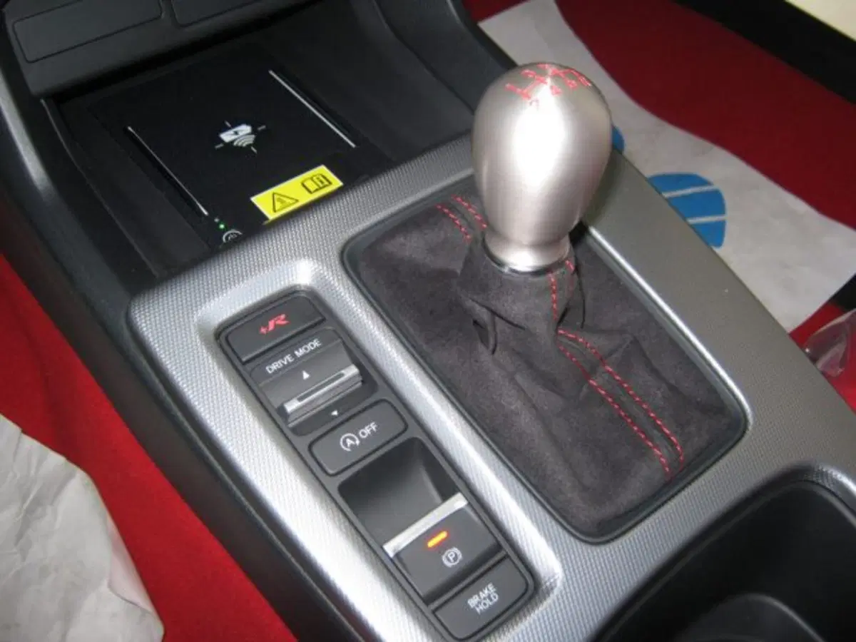 Honda Civic nuova a Fermo (13)