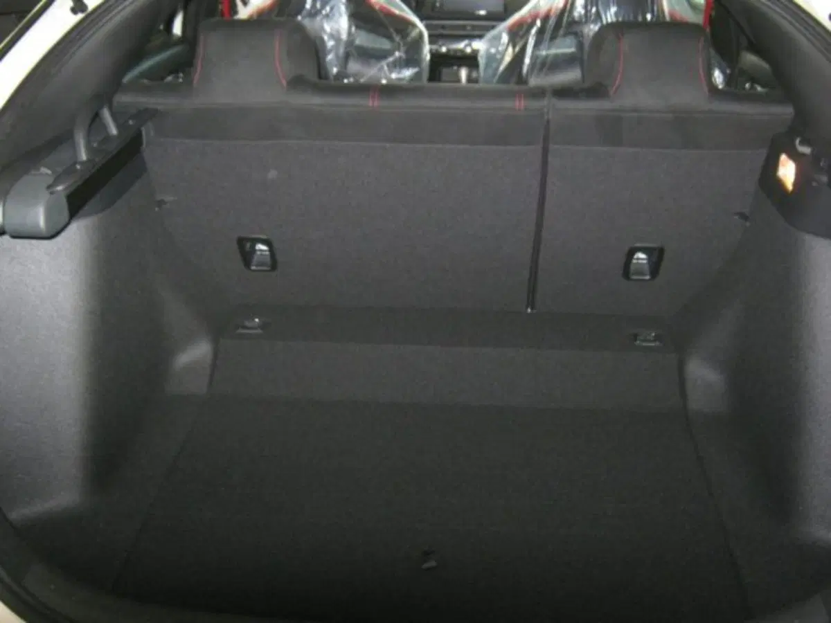 Honda Civic nuova a Fermo (18)