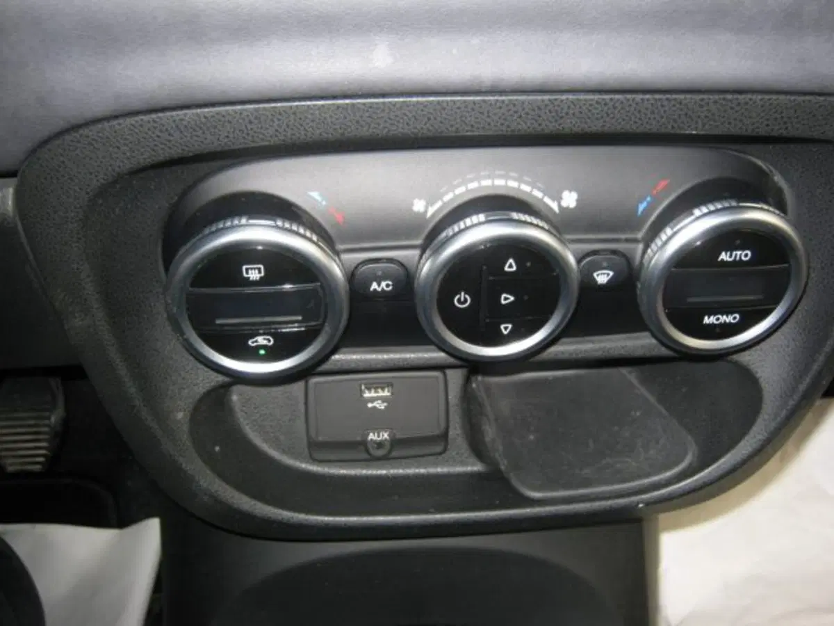 Fiat 500L usata a Fermo (17)