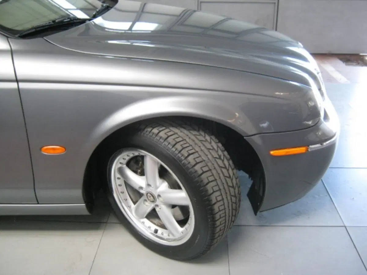 Jaguar S-Type usata a Fermo (12)