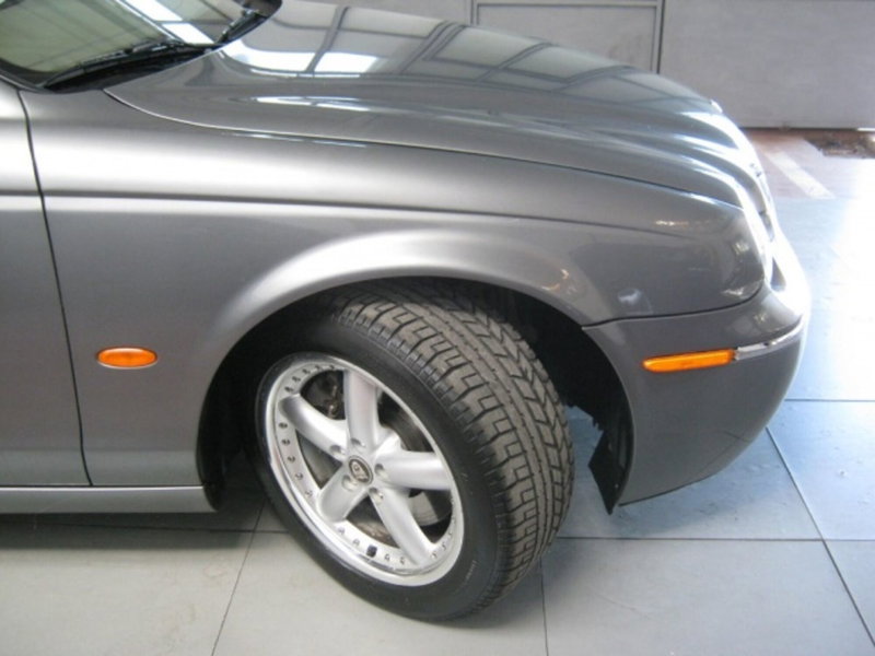 Jaguar S-Type usata a Fermo (12)