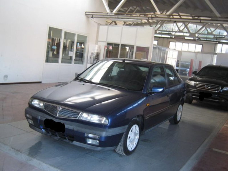 Lancia Delta usata a Fermo (3)