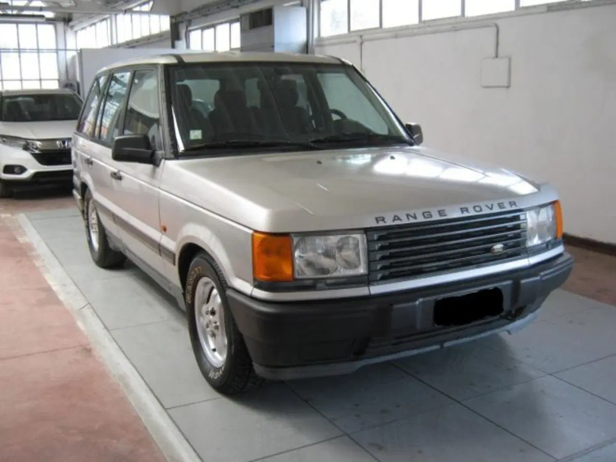 Land Rover Range Rover usata a Fermo