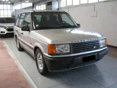 Land Rover Range Rover 2.5 turbodiesel 5 porte DSE del 1999 usata a Porto San Giorgio