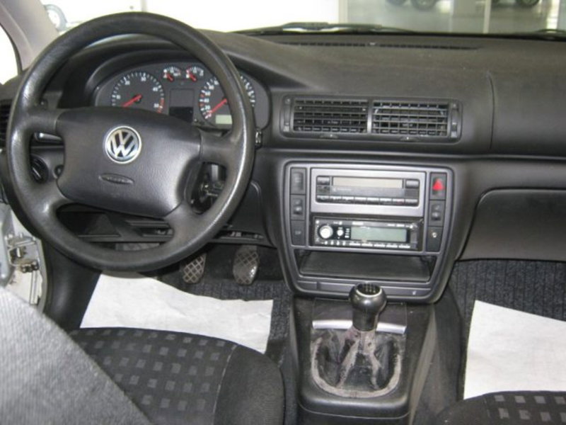 Volkswagen Passat Variant usata a Fermo (7)