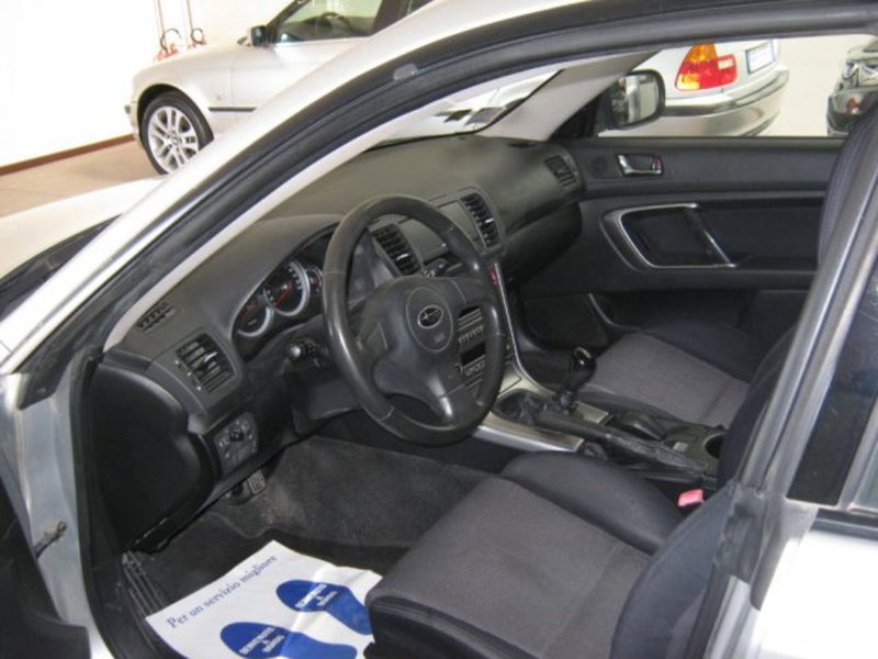 Subaru Legacy Station Wagon usata a Fermo (5)