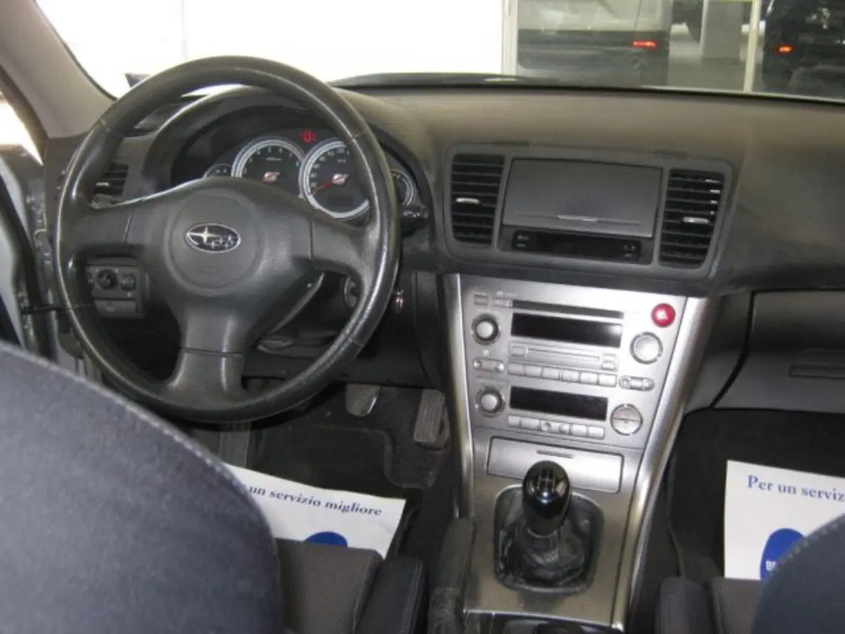 Subaru Legacy Station Wagon usata a Fermo (7)