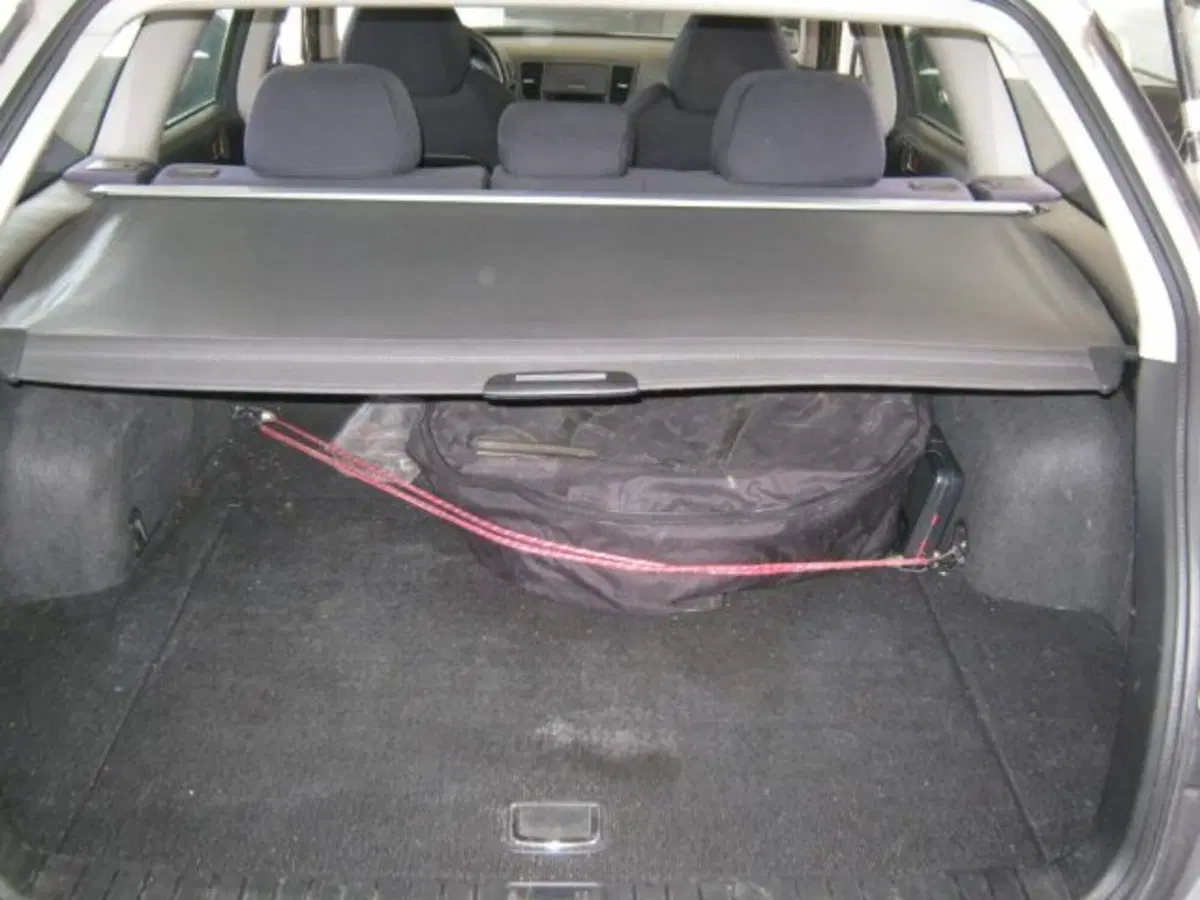 Subaru Legacy Station Wagon usata a Fermo (9)