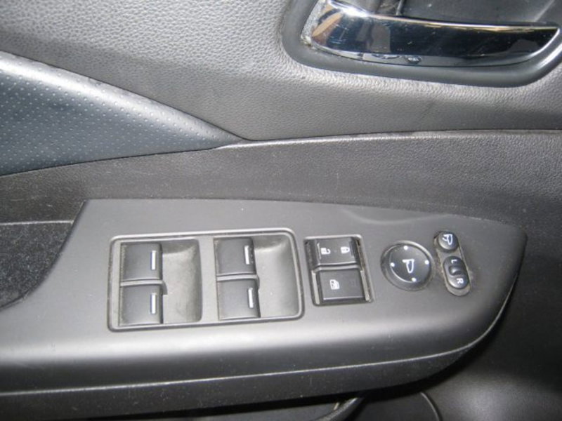 Honda CR-V usata a Fermo (11)