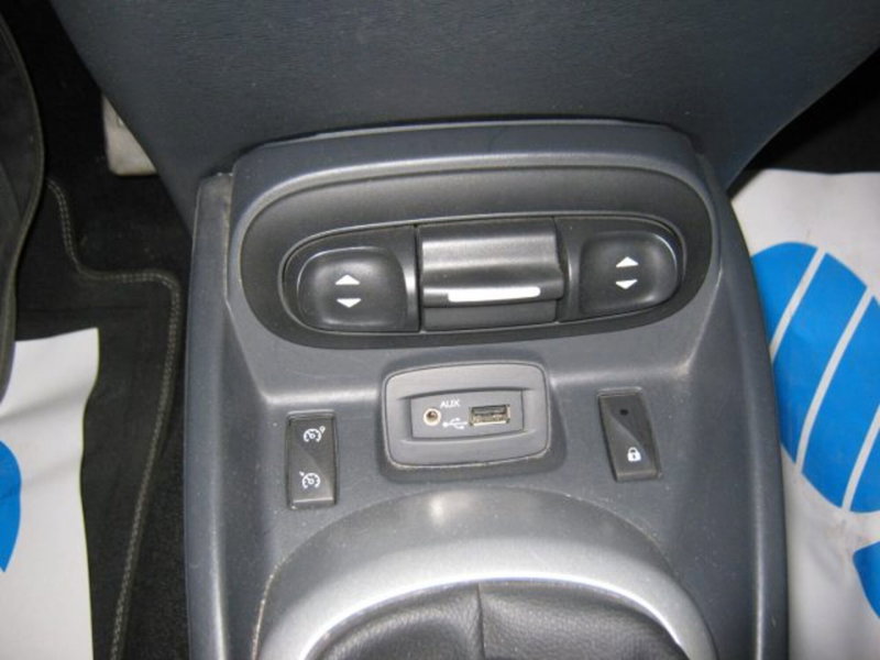 Renault Wind usata a Fermo (10)