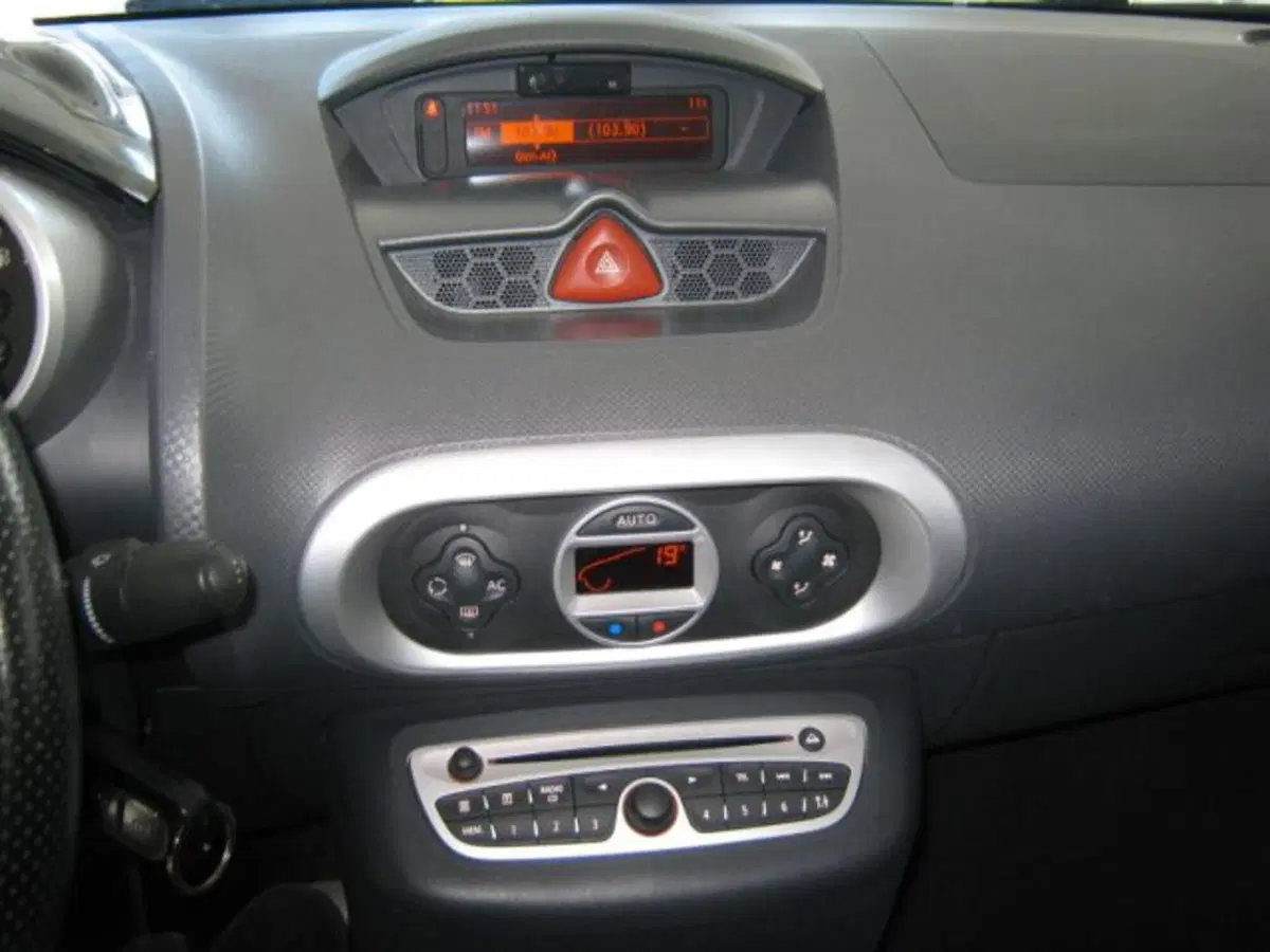 Renault Wind usata a Fermo (11)
