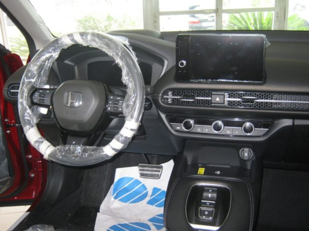 Honda ZR-V nuova a Fermo (11)