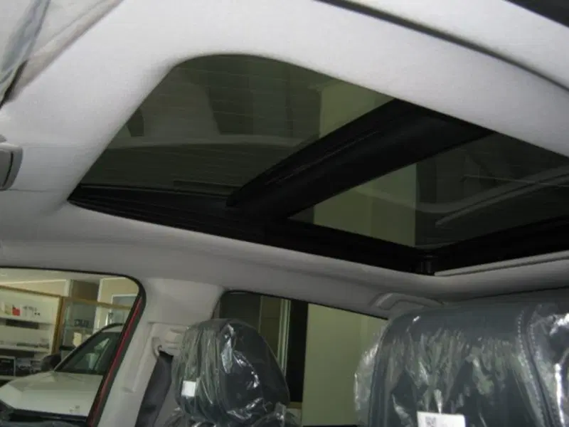 Honda ZR-V nuova a Fermo (17)