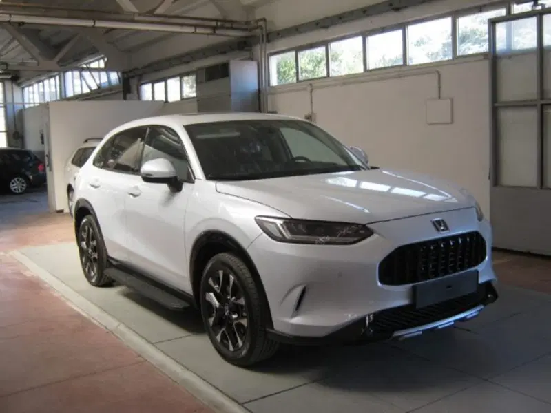 Honda ZR-V nuova a Fermo