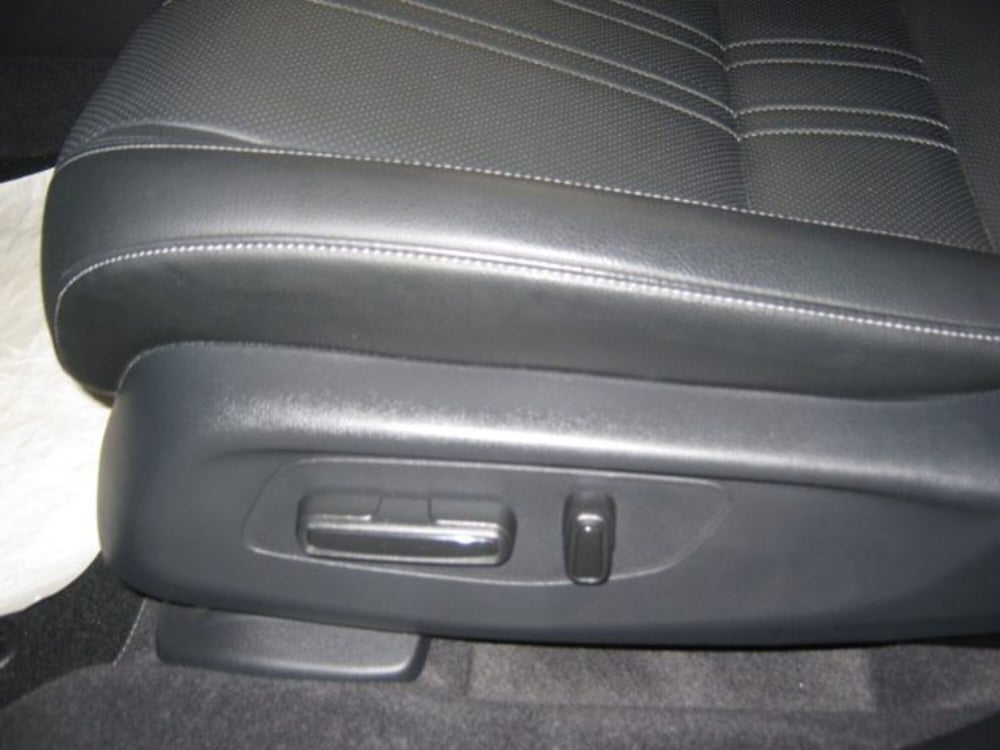Honda ZR-V usata a Fermo (14)