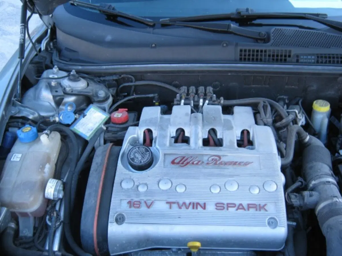 Alfa Romeo 147 usata a Fermo (10)