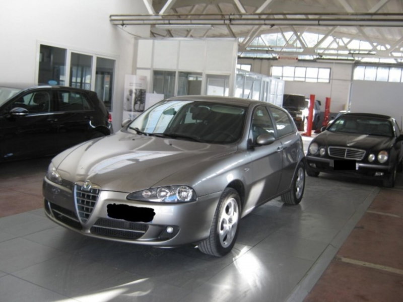 Alfa Romeo 147 usata a Fermo (3)
