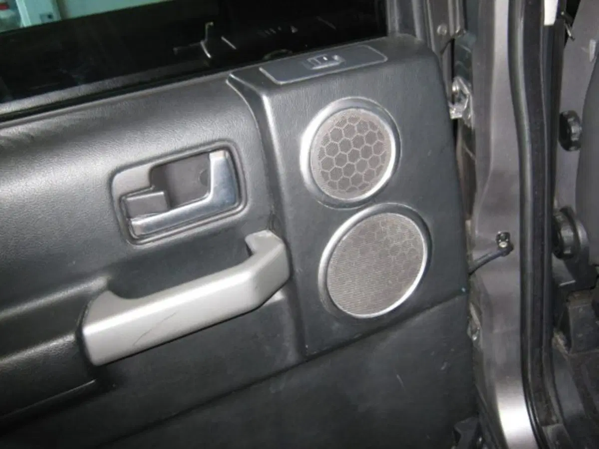 Land Rover Discovery usata a Fermo (16)