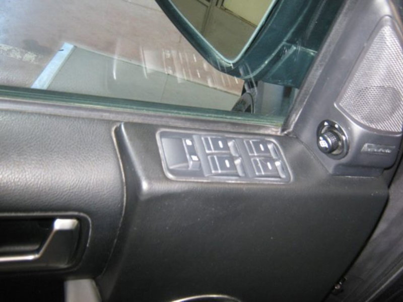 Land Rover Discovery usata a Fermo (17)