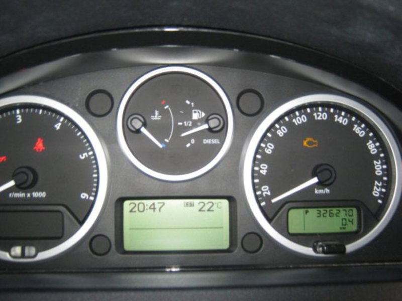 Land Rover Discovery usata a Fermo (19)