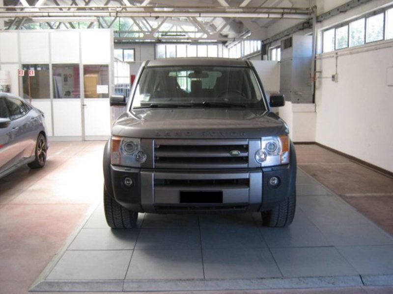 Land Rover Discovery usata a Fermo (2)